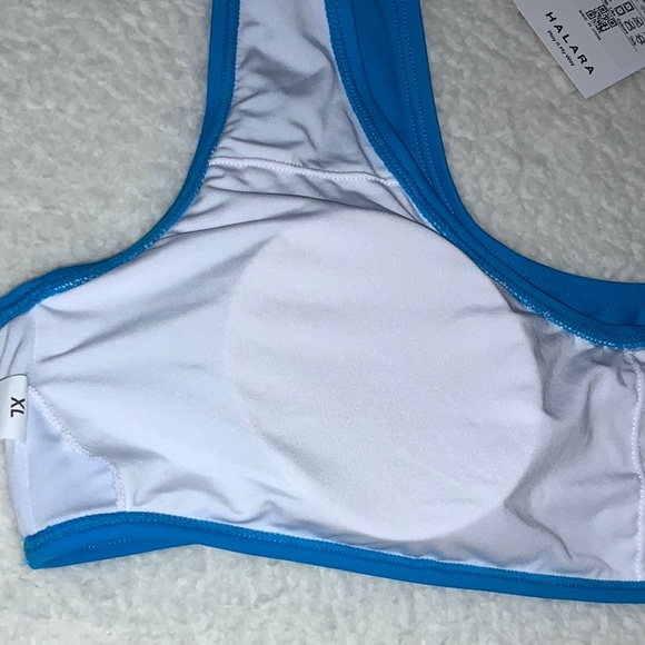 HALARA - NWT Solid U Neck Bikini Top (Size XL) - Picture 7 of 11